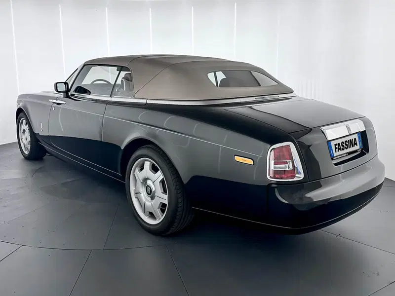 Rolls Royce Phantom usata a Milano (6)