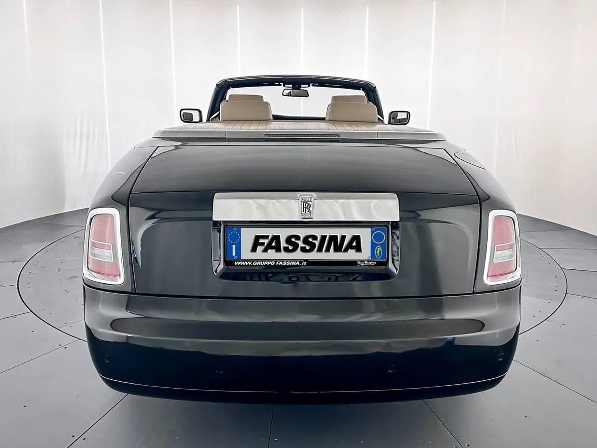 Rolls Royce Phantom usata a Milano (7)