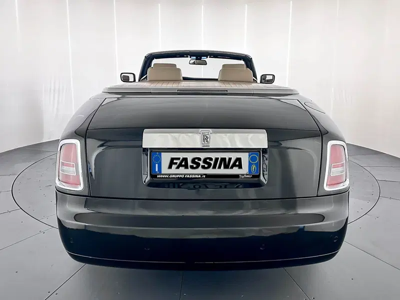 Rolls Royce Phantom usata a Milano (7)