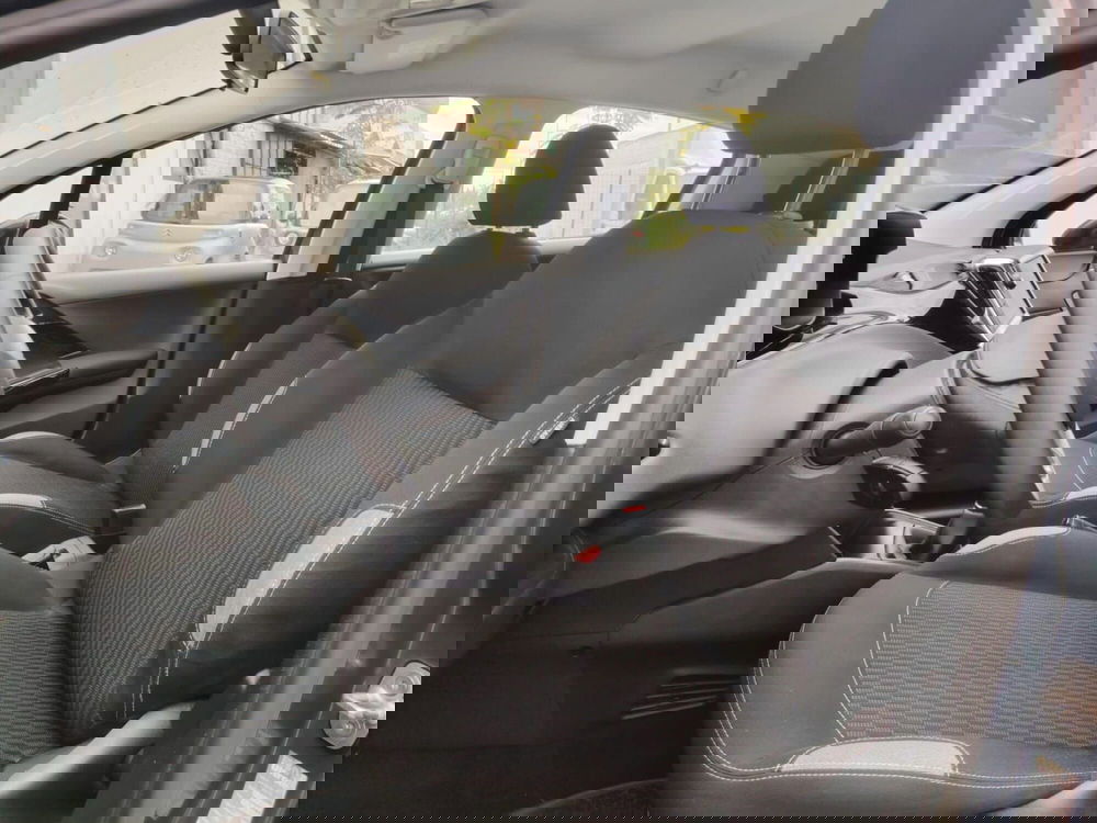 Peugeot 208 usata a Massa-Carrara (15)