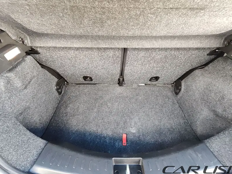 Lancia Ypsilon usata a Foggia (11)