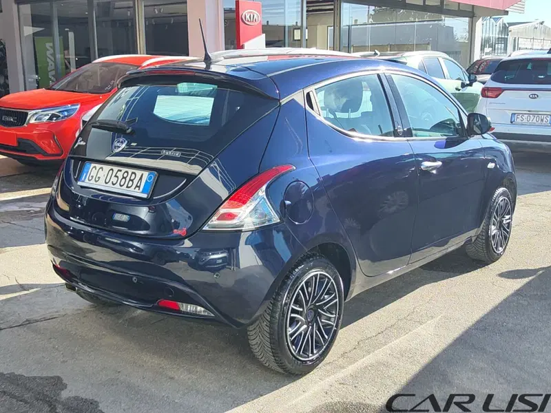 Lancia Ypsilon usata a Foggia (4)