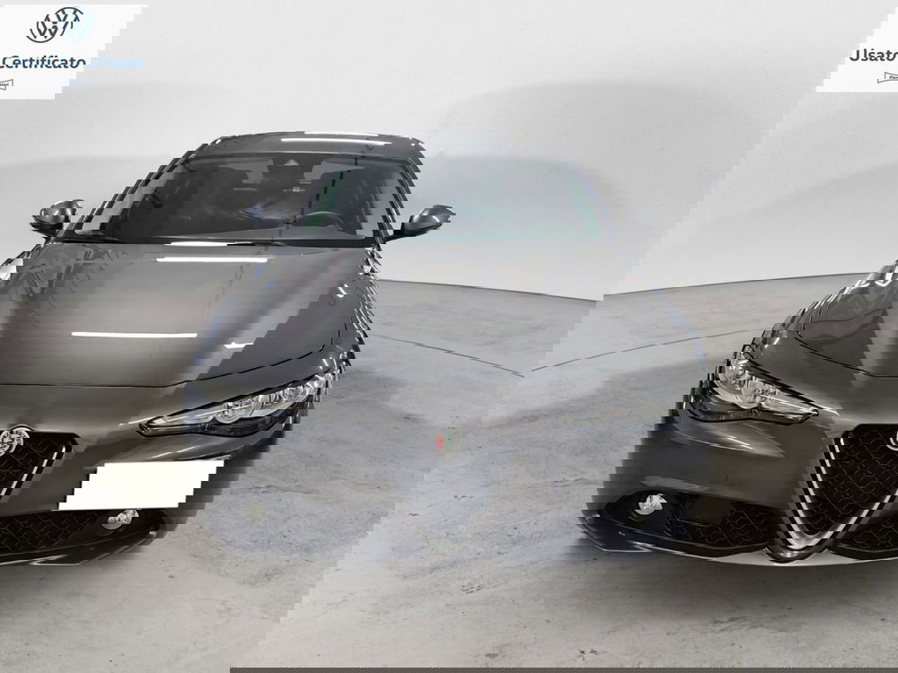 Alfa Romeo Giulia usata a Genova (2)