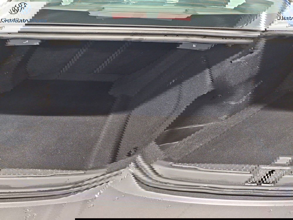 Alfa Romeo Giulia usata a Genova (9)