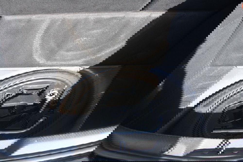 Alfa Romeo Giulietta usata a Catania (20)