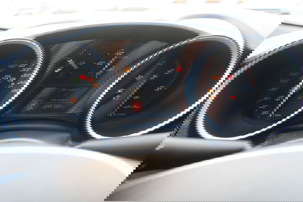 Alfa Romeo Giulietta usata a Catania (8)