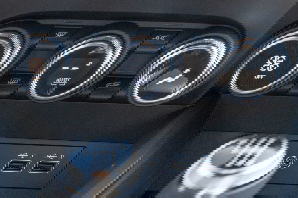 Mitsubishi Colt nuova a Torino (19)