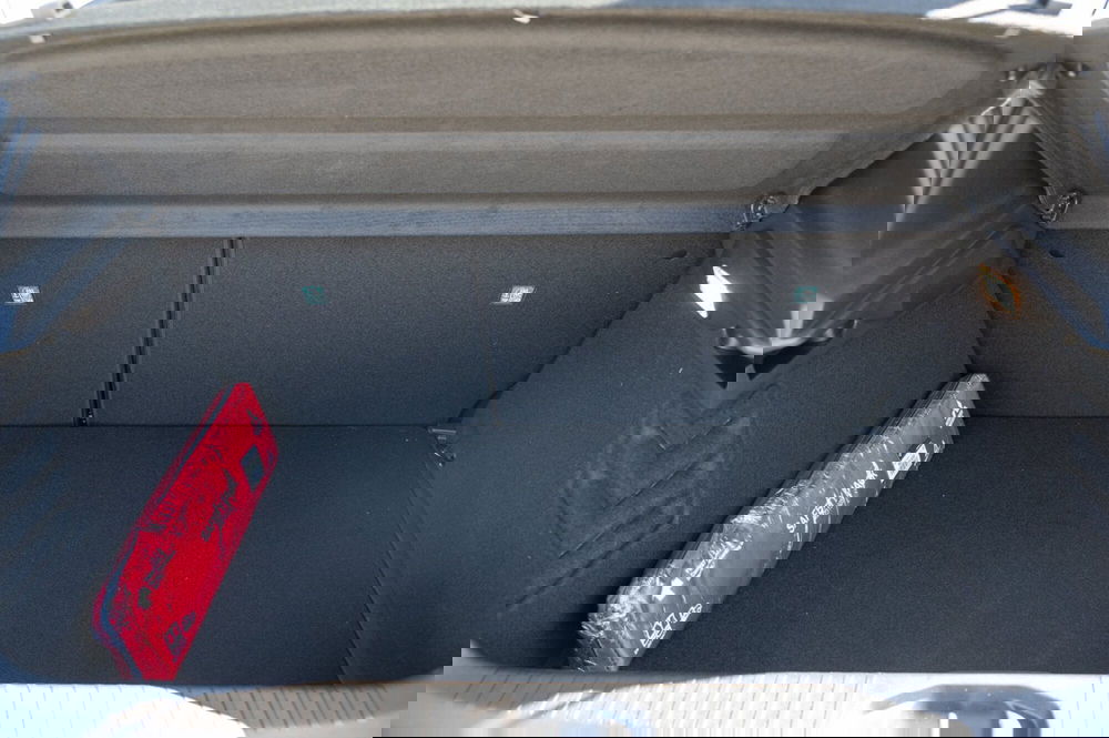 Mitsubishi Colt nuova a Torino (9)