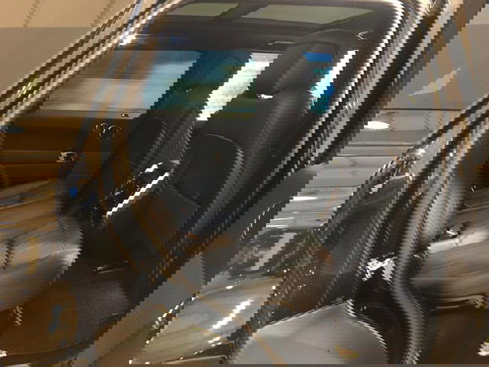 Land Rover Range Rover Sport usata a Venezia (8)