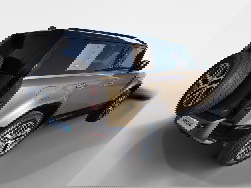 Land Rover Defender usata a Cuneo (2)