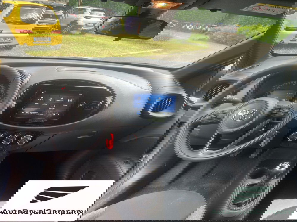 Toyota Aygo X nuova a Roma (11)