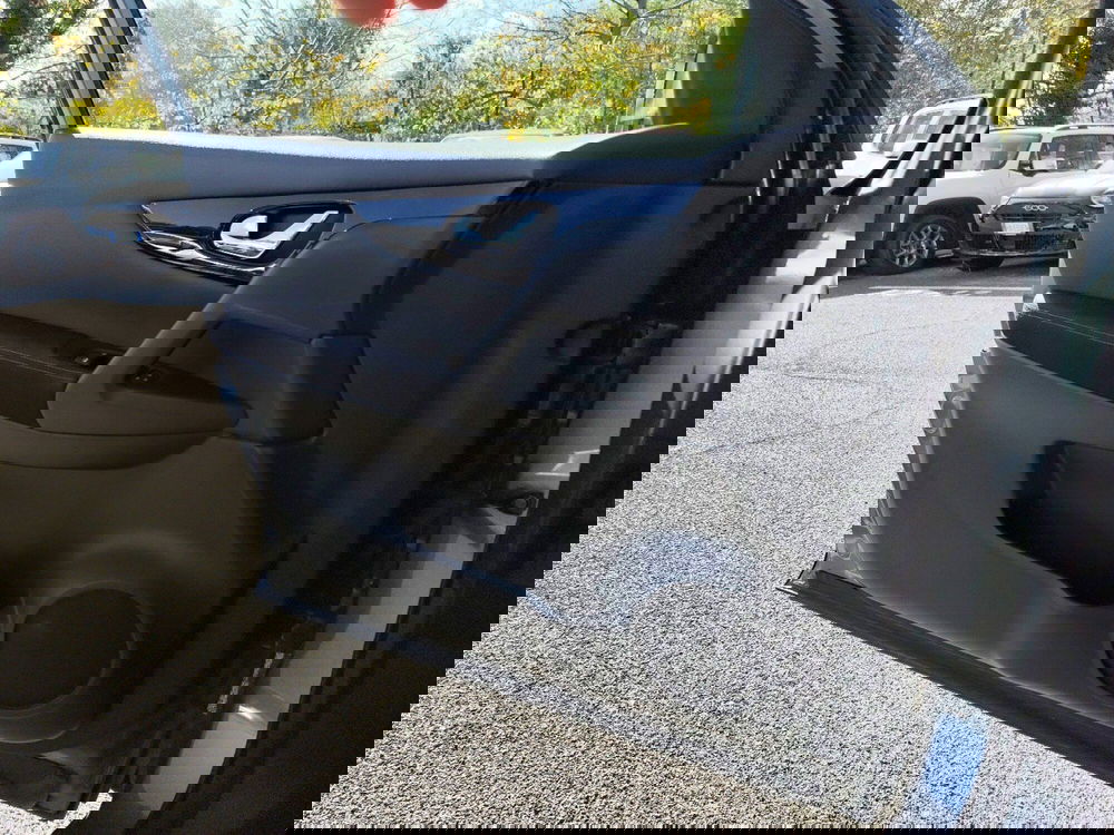 Nissan Qashqai usata a Latina (20)