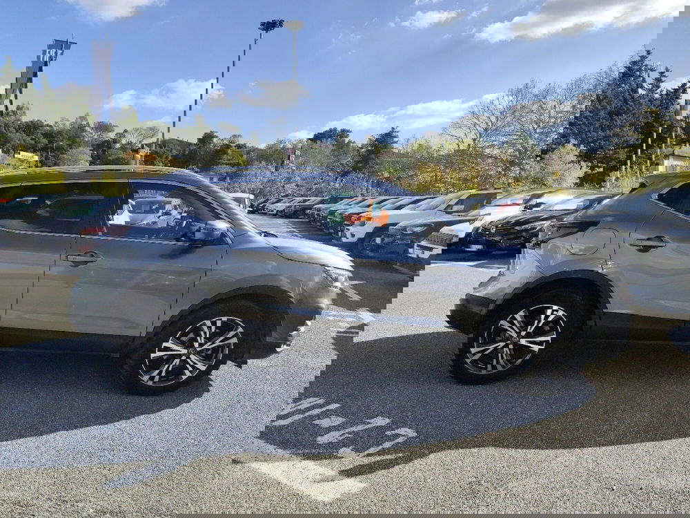 Nissan Qashqai usata a Latina (8)