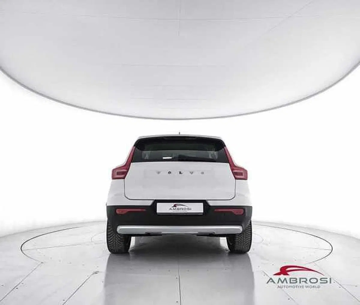 Volvo XC40 usata a Perugia (6)