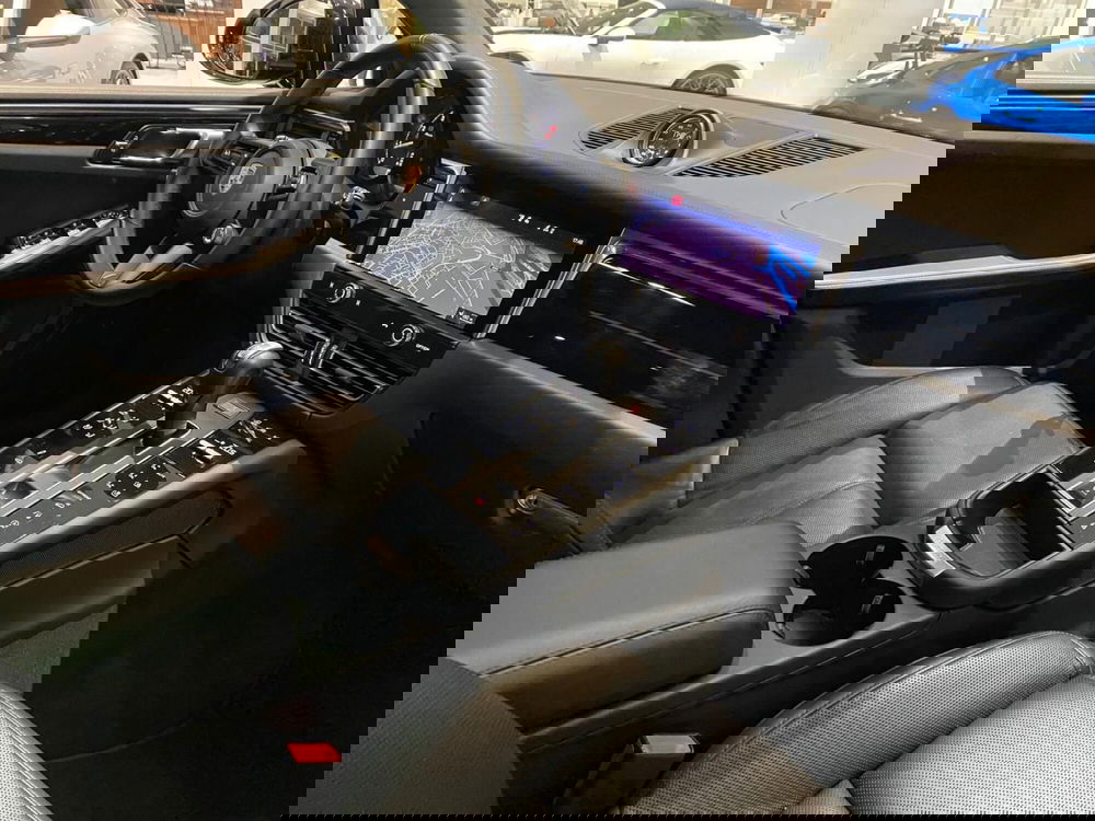 Porsche Macan usata a Firenze (8)