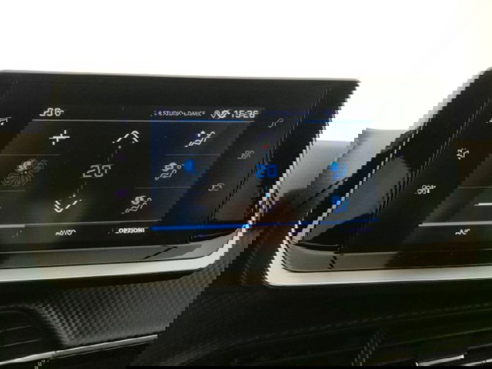 Peugeot 2008 usata a Modena (15)