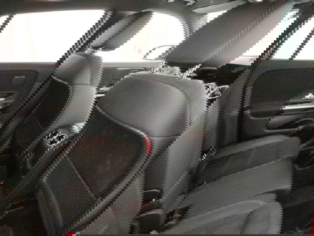 Mercedes-Benz GLA SUV usata a Modena (11)