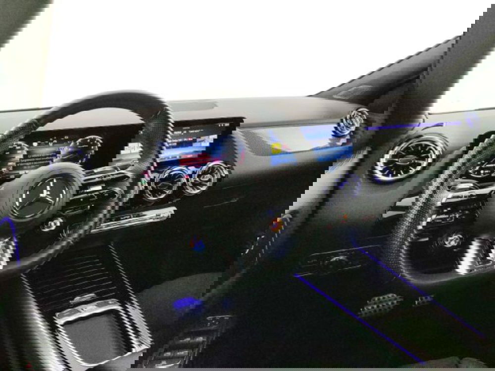 Mercedes-Benz GLA SUV usata a Modena (17)