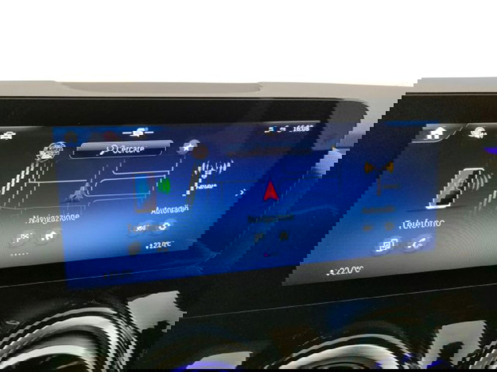 Mercedes-Benz GLA SUV usata a Modena (18)