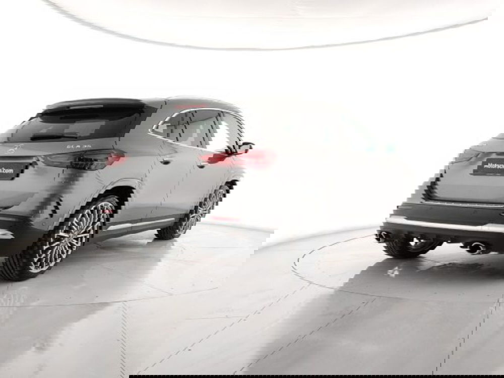 Mercedes-Benz GLA SUV usata a Modena (5)