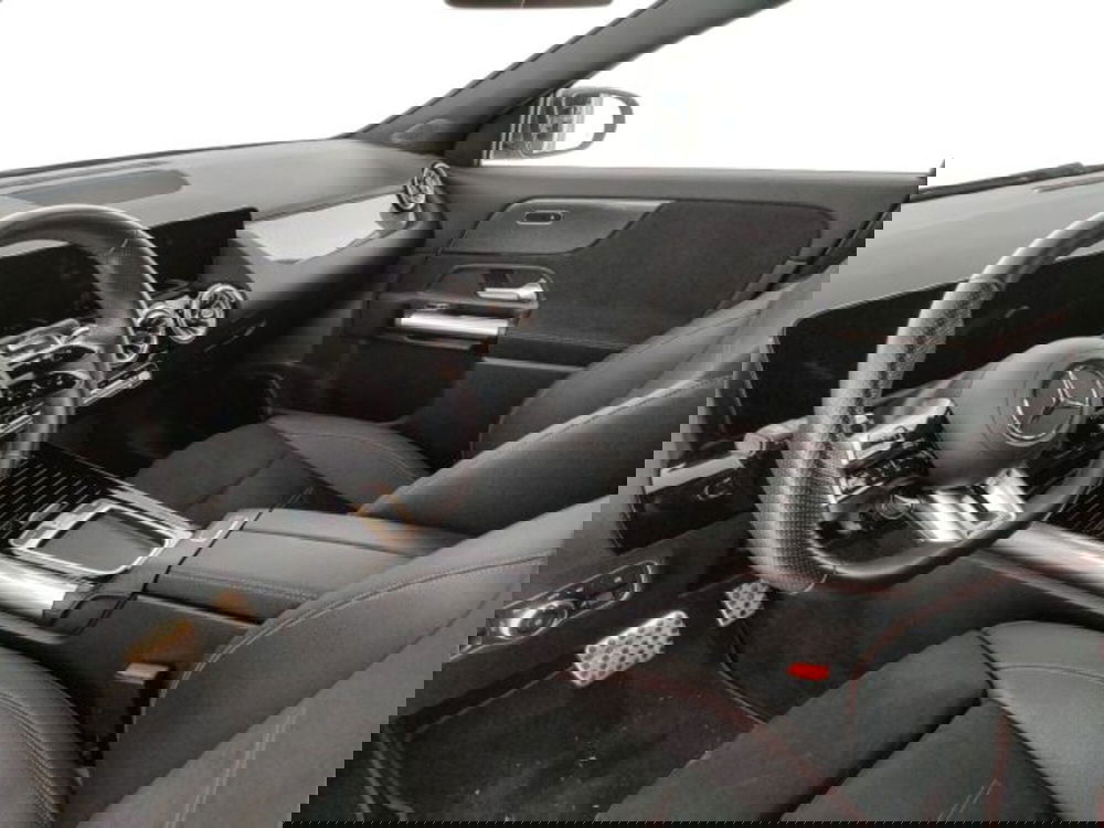 Mercedes-Benz GLA SUV usata a Modena (9)