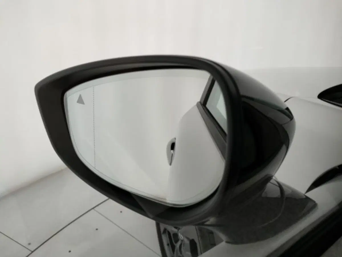 Mazda MX-30 usata a Modena (4)
