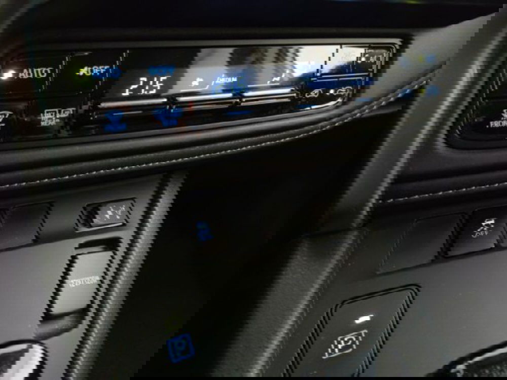 Toyota Auris usata a Modena (13)