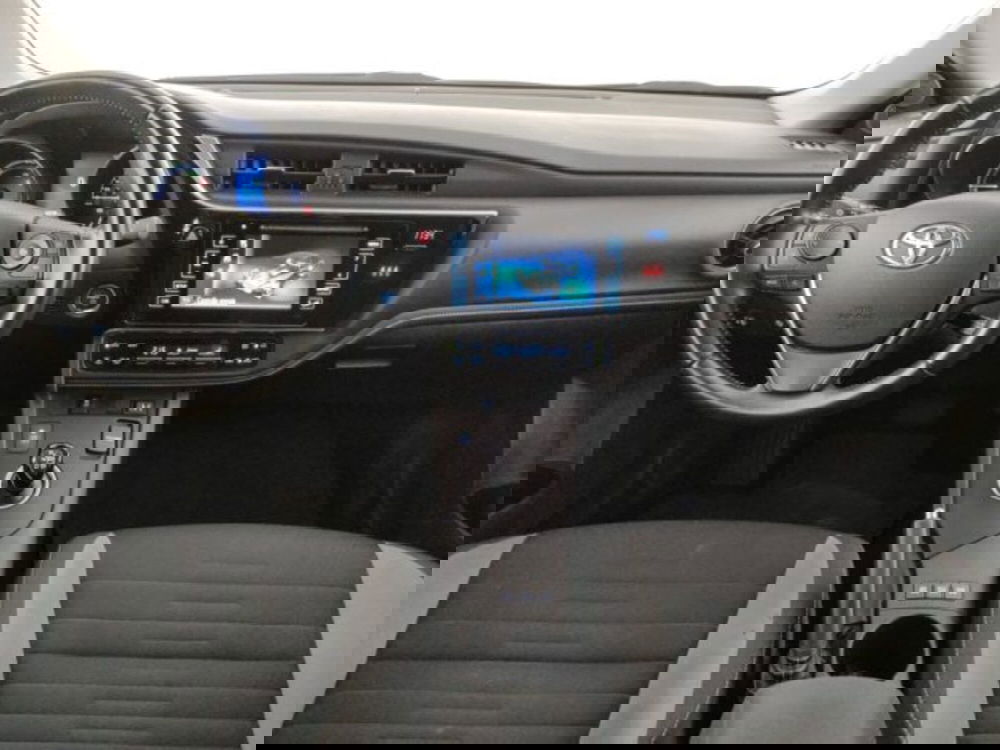 Toyota Auris usata a Modena (8)