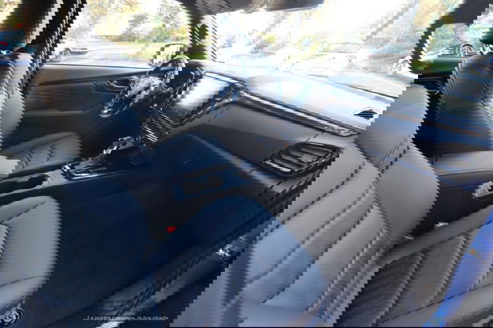 Isuzu D-Max Pick-up nuova a Bologna (8)