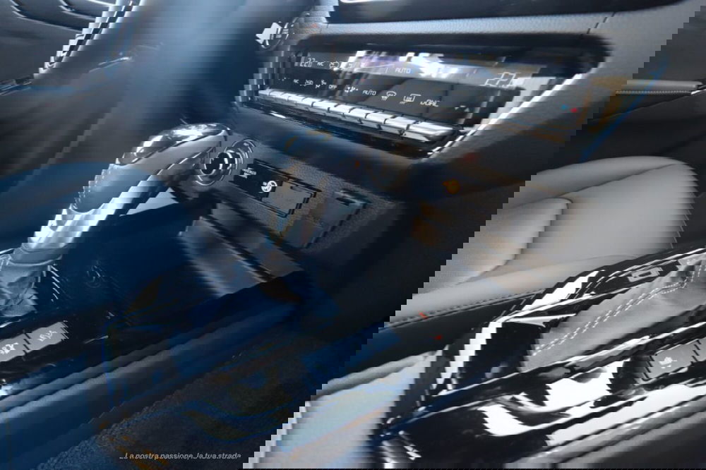 Isuzu D-Max Pick-up nuova a Bologna (9)