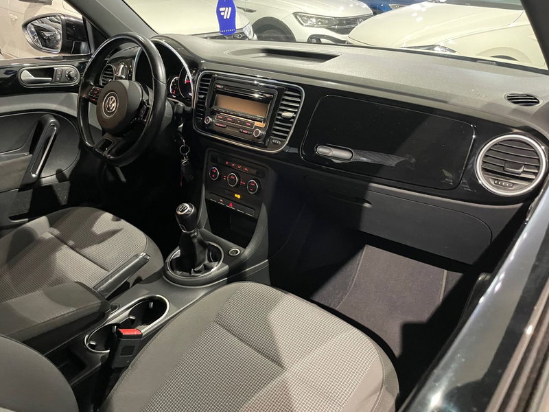 Volkswagen Maggiolino usata a Genova (10)