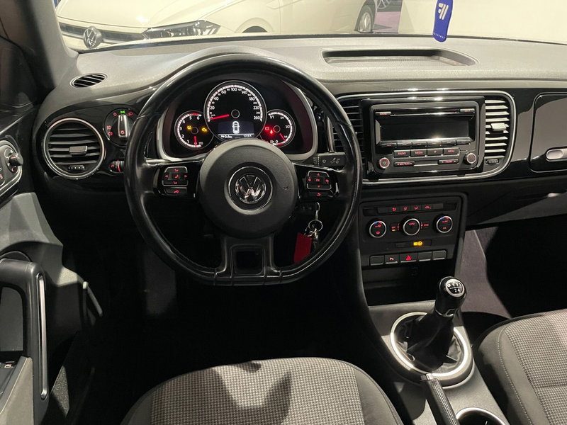 Volkswagen Maggiolino usata a Genova (11)