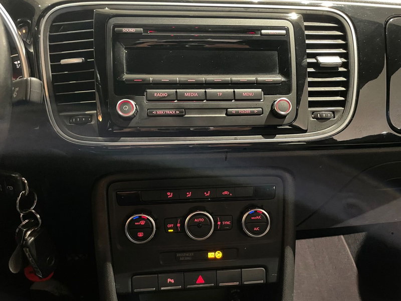 Volkswagen Maggiolino usata a Genova (12)