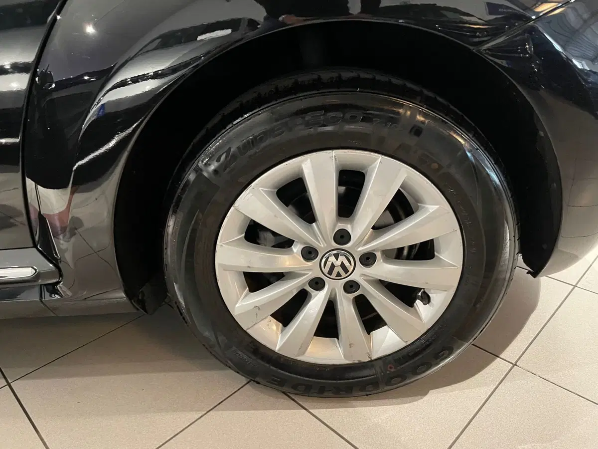 Volkswagen Maggiolino usata a Genova (14)