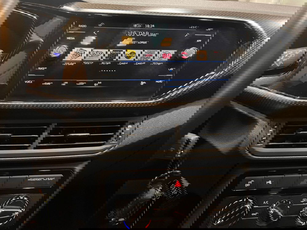 Volkswagen T-Cross usata a Genova (13)