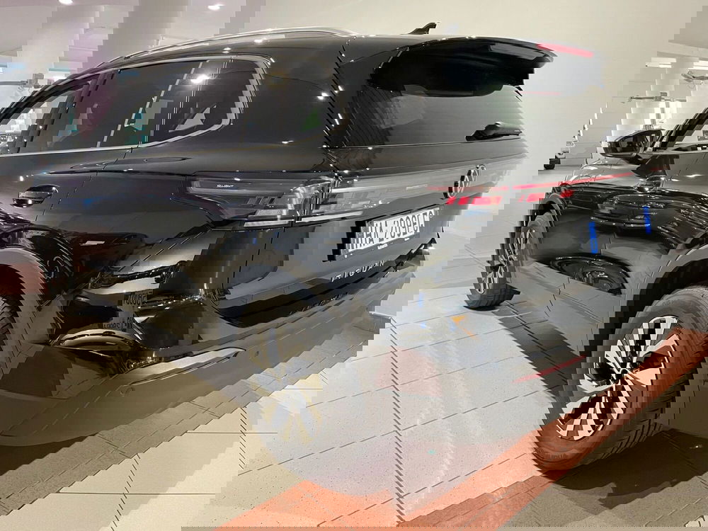 Volkswagen Tiguan nuova a Genova (4)