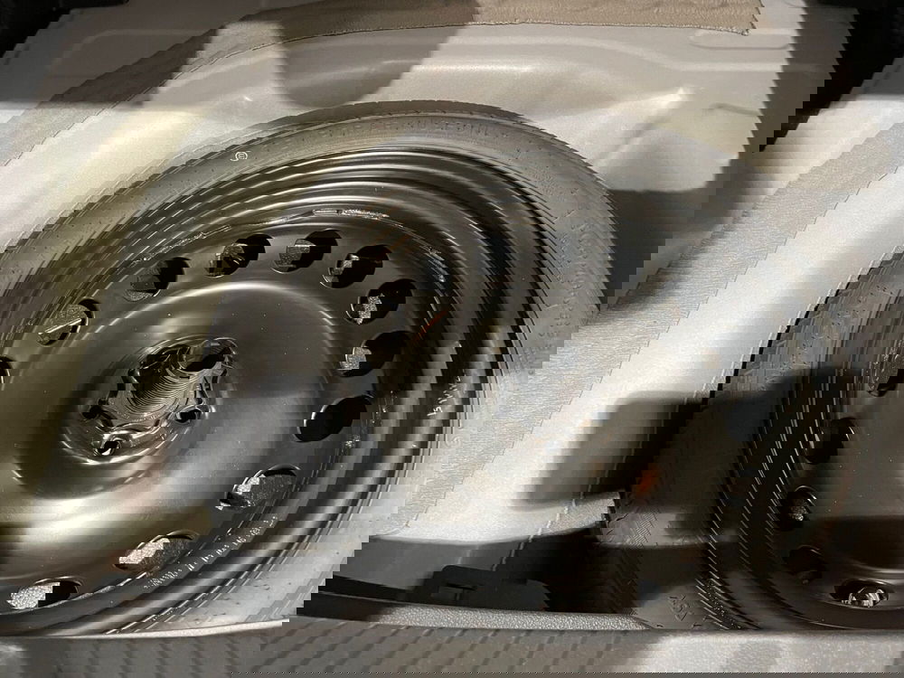 Volkswagen Taigo usata a Genova (11)