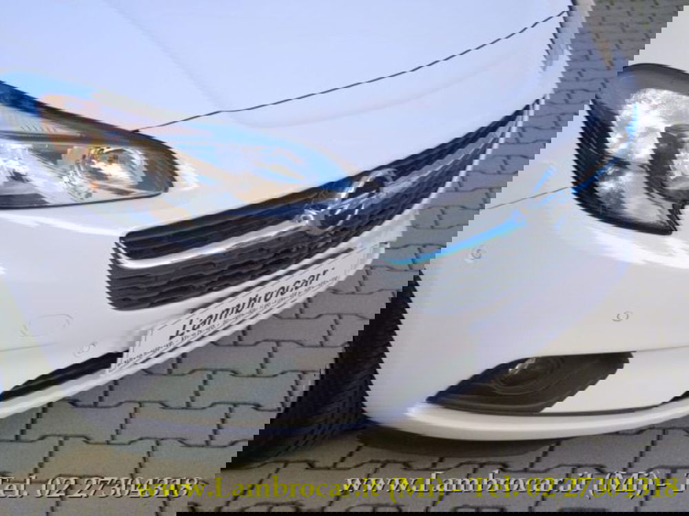 Opel Corsa usata a Milano (13)