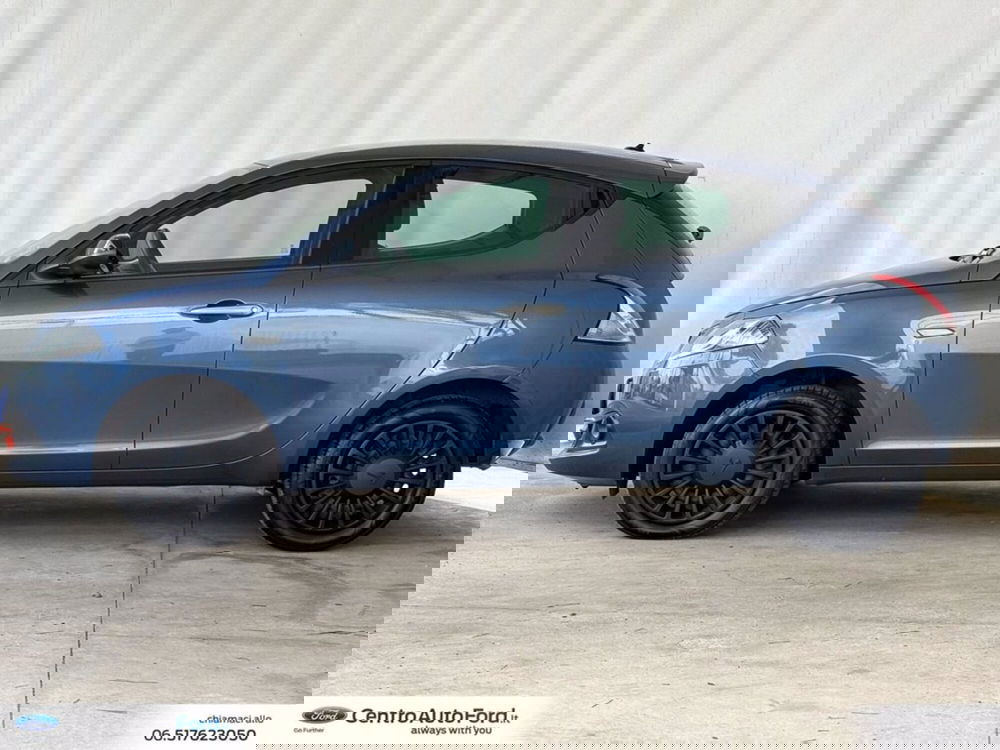 Lancia Ypsilon usata a Roma (3)