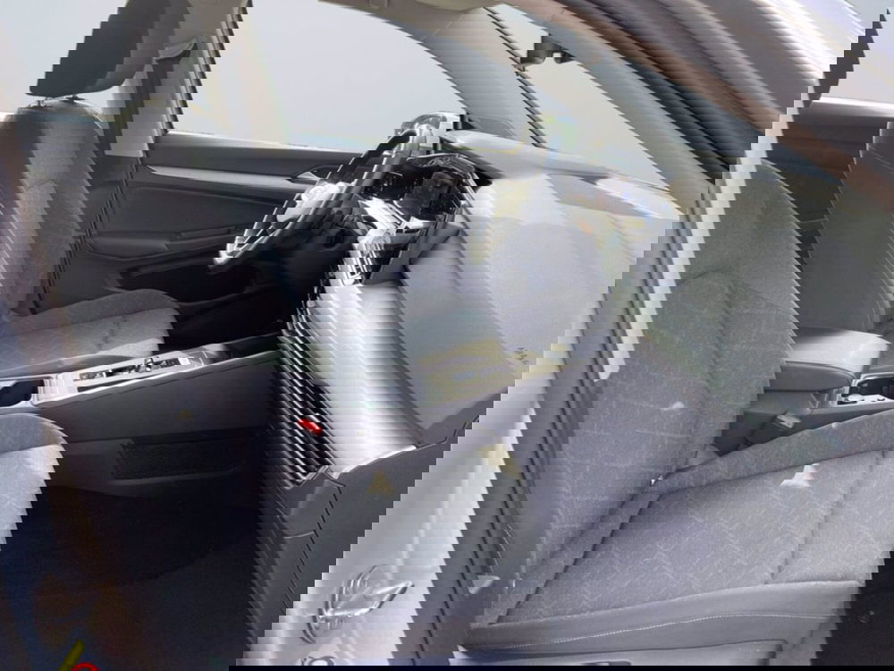 Volkswagen Golf Variant usata a Milano (11)