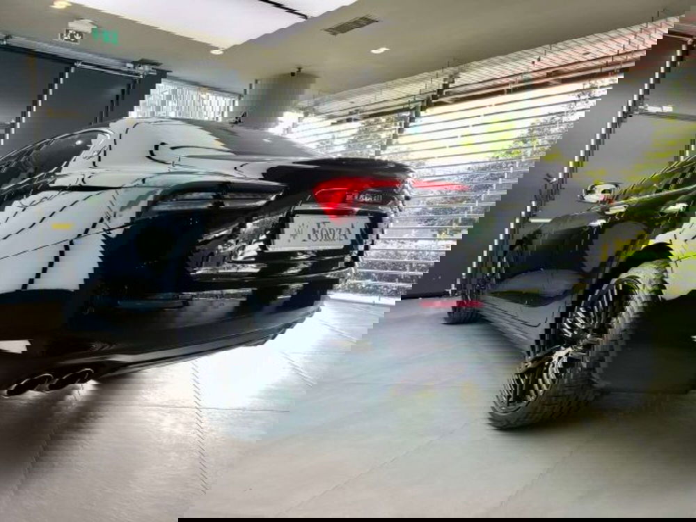 Maserati Ghibli usata a Torino (8)