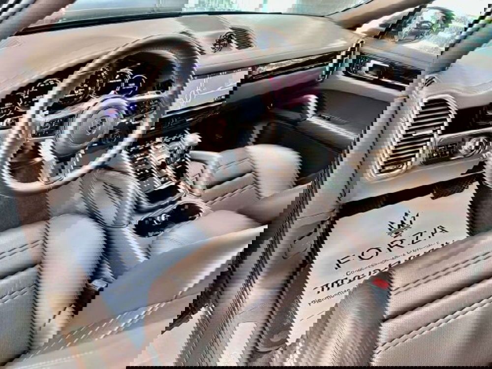 Porsche Cayenne usata a Torino (9)