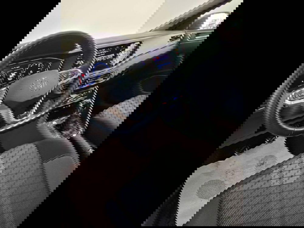 Volkswagen Taigo usata a Torino (13)