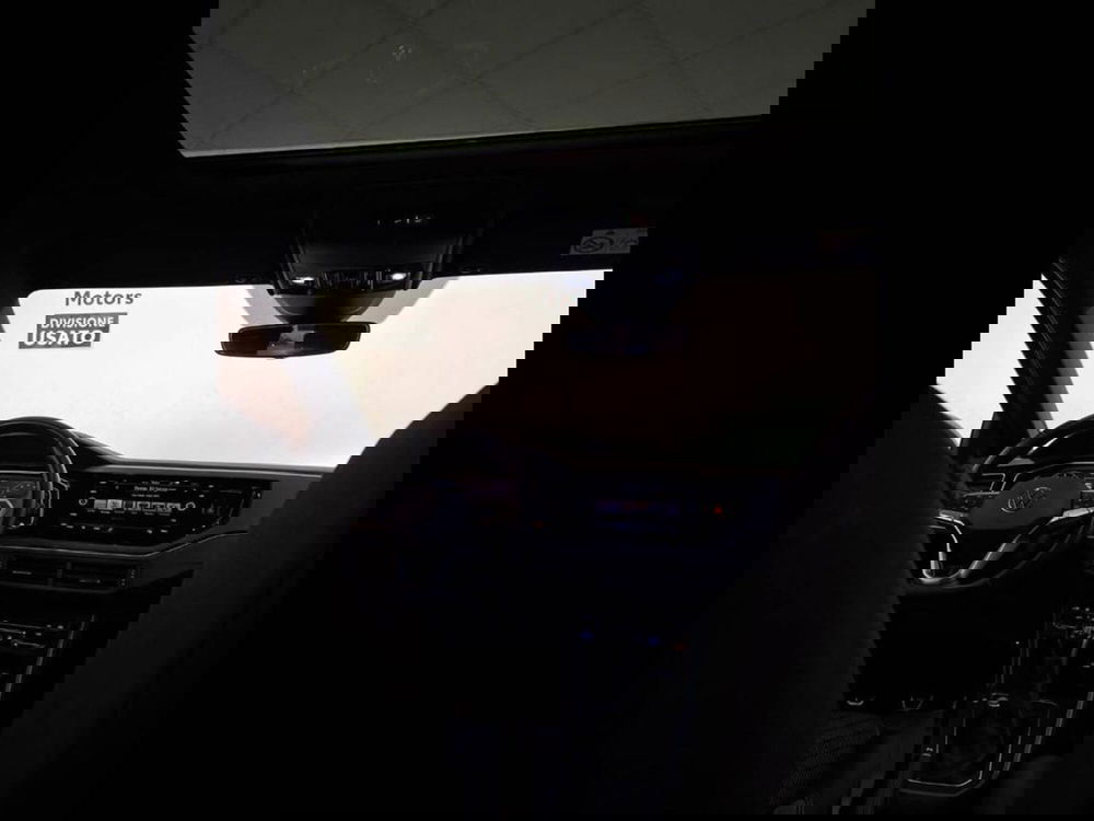 Volkswagen Taigo usata a Torino (14)