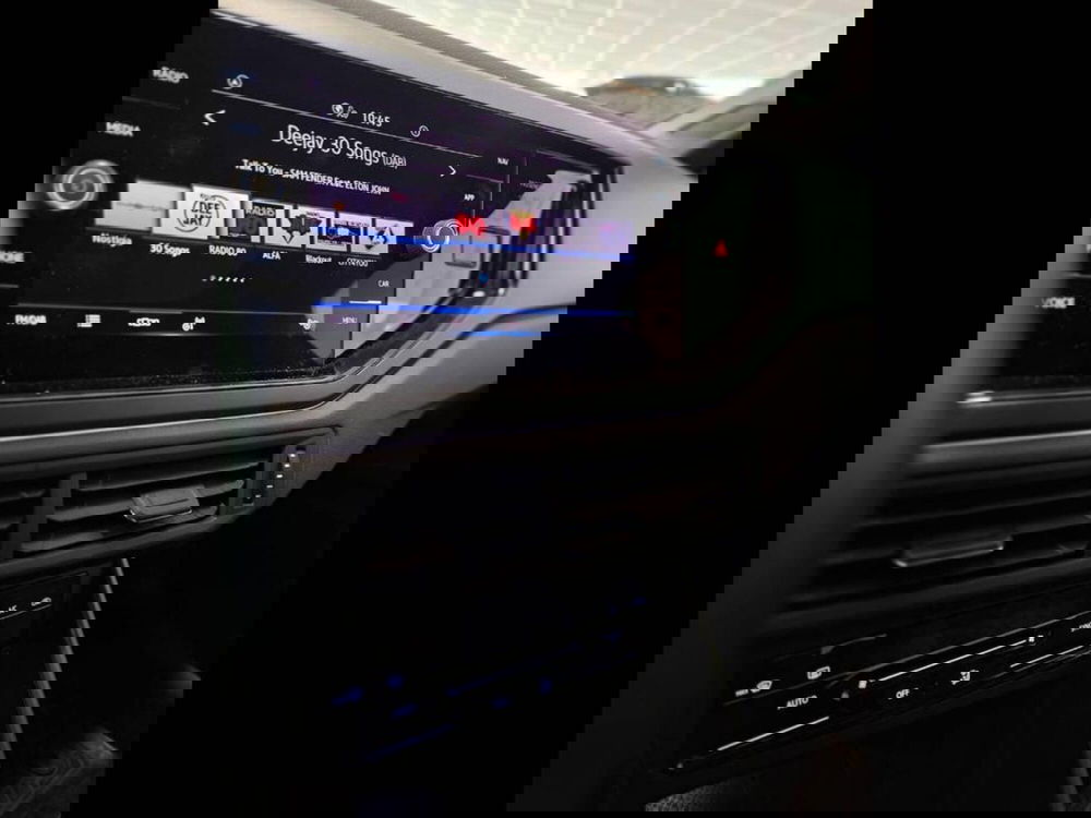 Volkswagen Taigo usata a Torino (9)