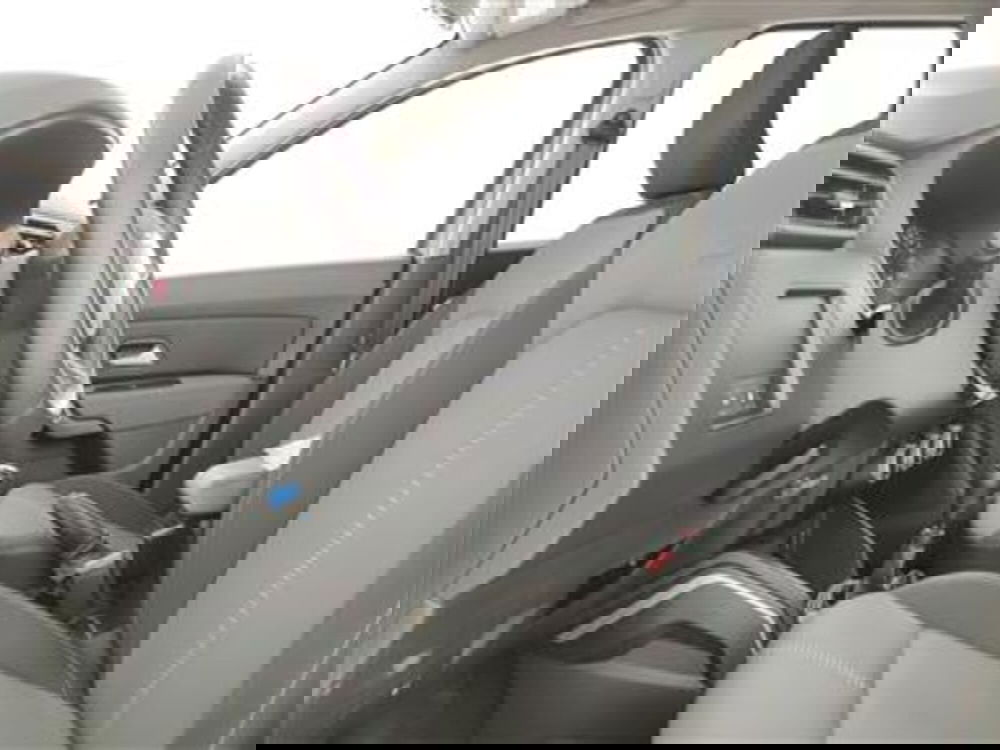 Dacia Duster usata a Bari (13)