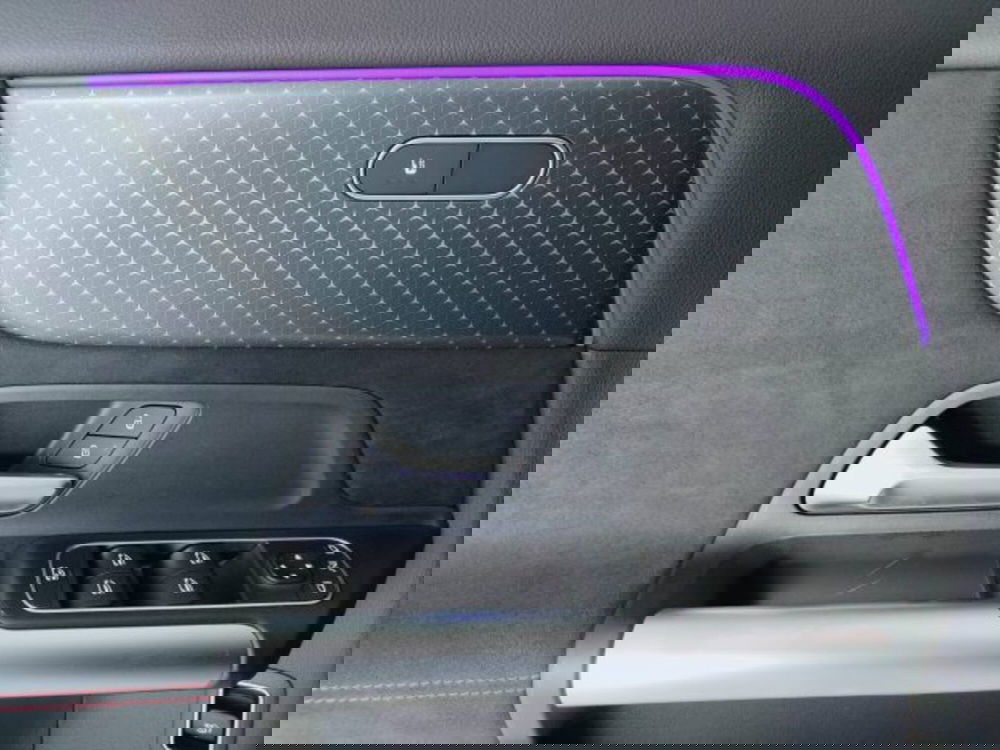 Mercedes-Benz EQA usata a Teramo (13)