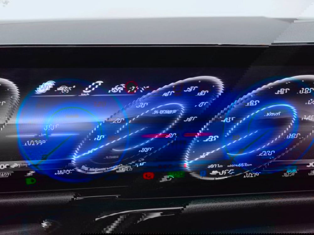 Mercedes-Benz EQA usata a Teramo (16)