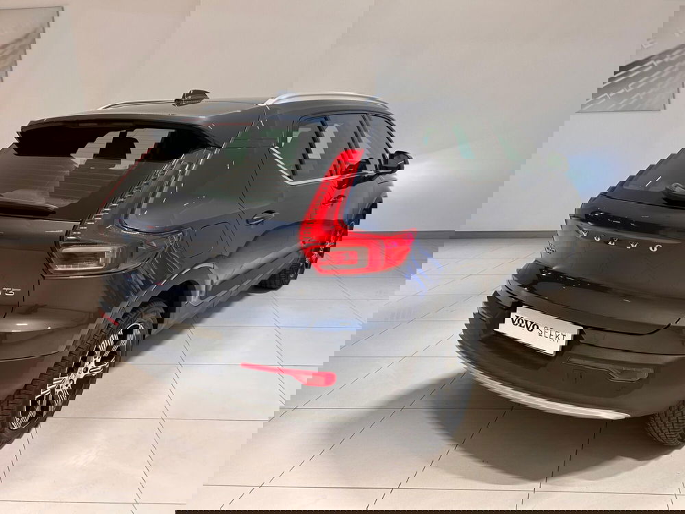 Volvo XC40 usata a Napoli (2)