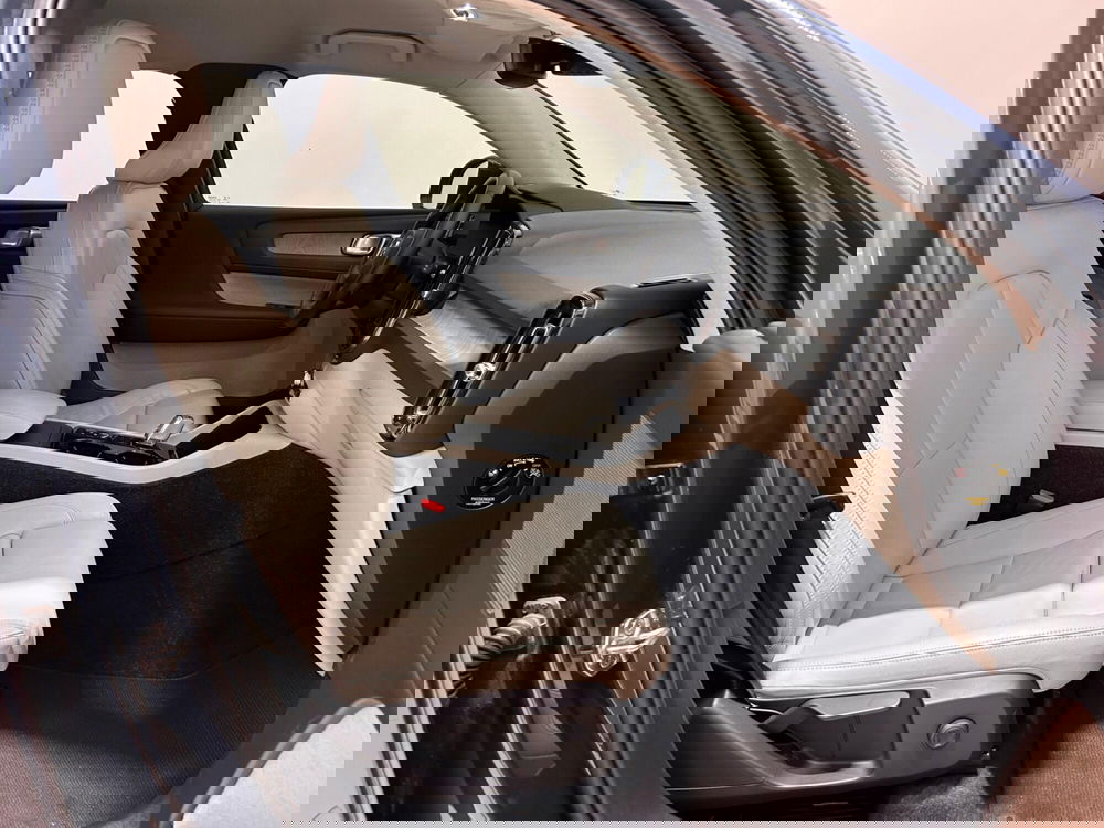 Volvo XC40 usata a Napoli (3)
